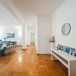 The Dreamers Mansion - Ticinese Bocconi Area * Milano